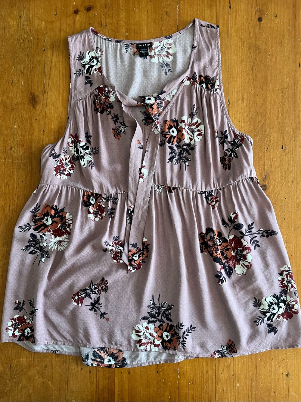 Torrid Sleeveless, Dusty Rose Floral, Feminine and Flowy, Tie-Neck Blouse